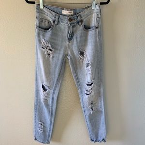 Bullhead Blue Ripped Skinny Boyfriend Jean Size 24